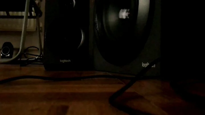 Logitech z333 Excursion