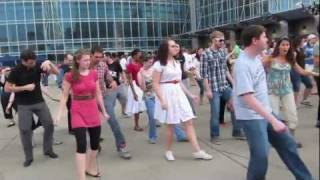 SWING DANCE FLASH MOB