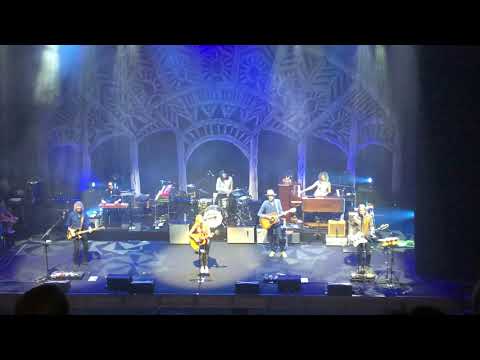 Sheryl Crow Live Concert "A Change Will Do You Good" THREADS TOUR 2019 Los Angeles