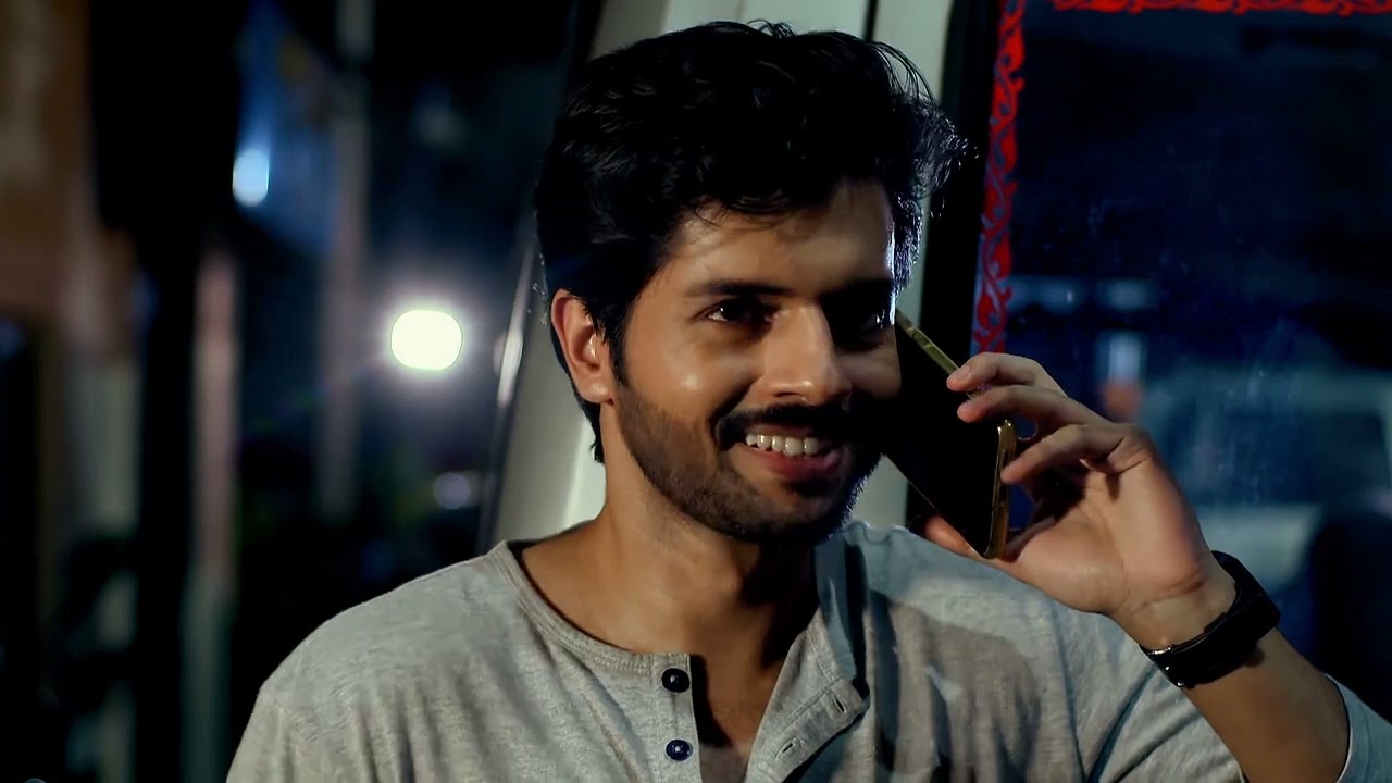 Puber Moyna - ময়নার সাফল্যে উৎফুল্ল রোদ্দুরের পরিবার!