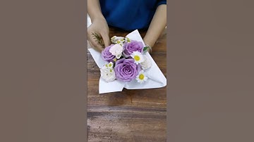 Thumbnail of flower arrangement #floraldesign #flowerarrangement #centerpiece #florist