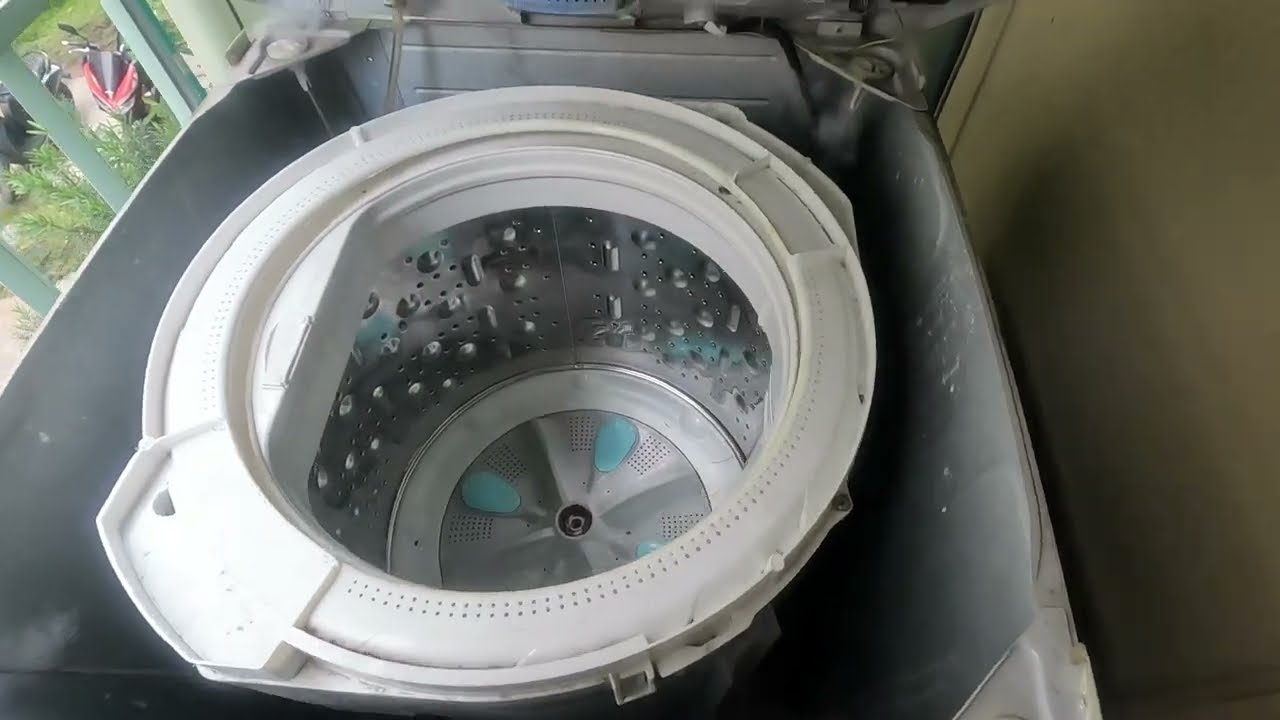 ไม่เคยล้างถังซักผ้า Hitachi เกือบ 10 ปี ถังแน่นมาก ถอดยังไง ไปดูกัน!