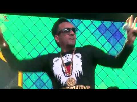 Jatt Mauja Karda | Party Getting Hot | Jazzy B | Live Show
