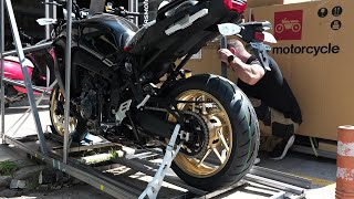 unboxing 2024  YAMAHA TRACER 9GT black with gold rims motorcycle