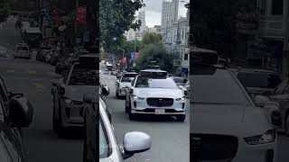 Self-driving still has a long way to go🤣🤣🤣#funny #waymo#fail#fyp