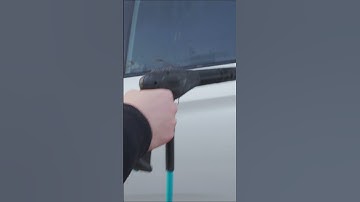 Hai con lăn giúp dây không kẹt bánh xe khi rửa Maxshine 703103