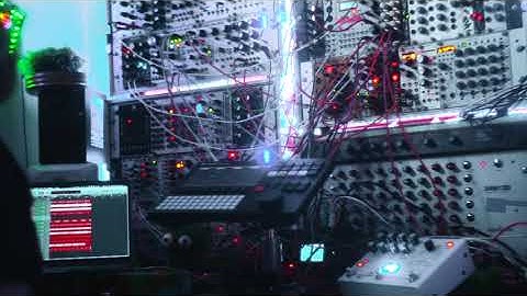 Classy Smash (Polyend Tracker + Eurorack Jam)