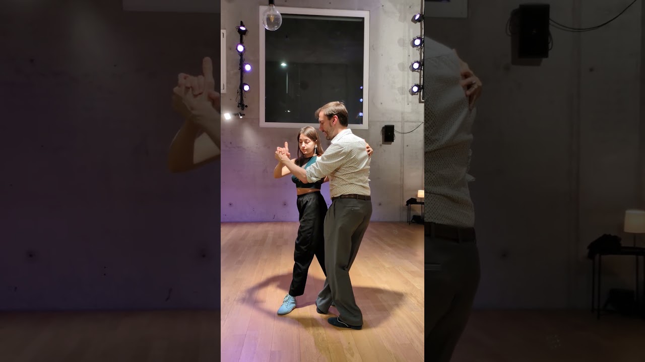 Комбинации с Очос, Парадой, Медиа Луной и другими | Танго, средний уровень