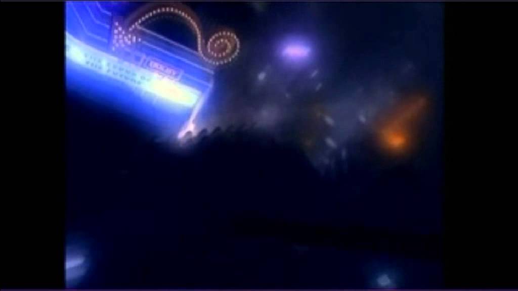 Opening To Charlie's Angels 2001 UK DVD