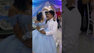 Esas Miradas Que Enamoran  s amor cancion perdnperdn