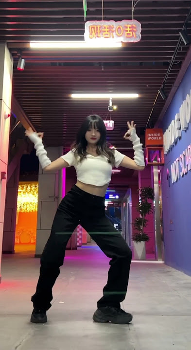 [KPOP IN PUBLIC] JISOO - 꽃(FLOWER) by banban #dancecover #kpopinpublic