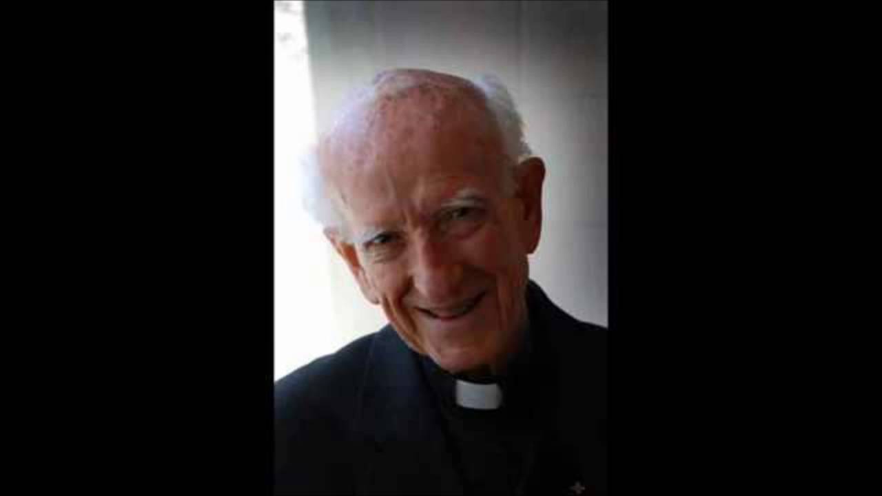 Padre Jorge Loring Visita al Santísimo - YouTube