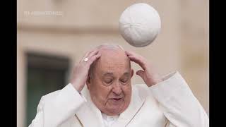 Adios Zucchetto: Pope's Hat Blows Away While Cruising In Open-Air Popemobile