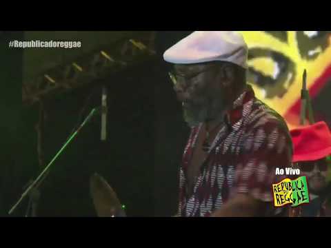 Clinton Fearon -