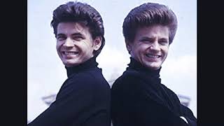 Watch Everly Brothers Kansas City video