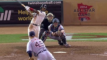 DET@MIN: Santana rips an RBI single into right