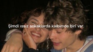 Şimdi Issız Sokaklarda Kalbimde Biri Var.