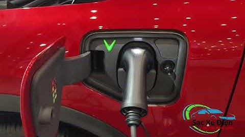 Phiên Bản Tiêu Chuẩn - Ổ CẮM TIẾP ĐỊA SẠC XE ĐIỆN _ MẠCH XỬ LÝ TỰ ĐỘNG TẠI SHOWROOM VINFAST