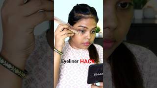 Eyeliner Hack Using Comb