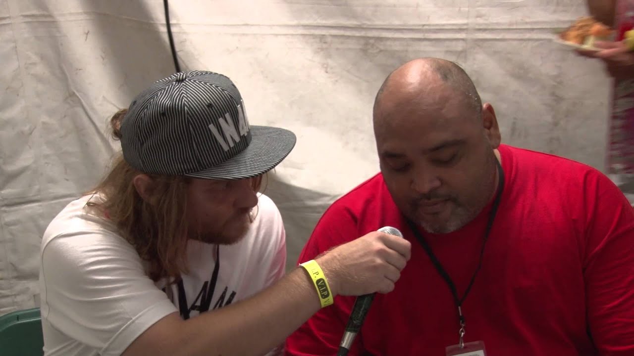 UH Productions Backstage Interview with Fiji