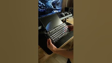 This Keyboard & Mouse Combo Looks Like It Belongs in a Sci-Fi Movie 🚀