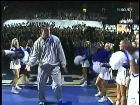 Big Blue Maddness 2010: Kentucky Wildcats womens coach Matthew Mitchell doing "the dougie" (Dance)