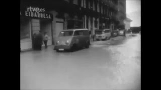 Gran temporal de olas en San Sebastian Donostia año 1965 NO-DO