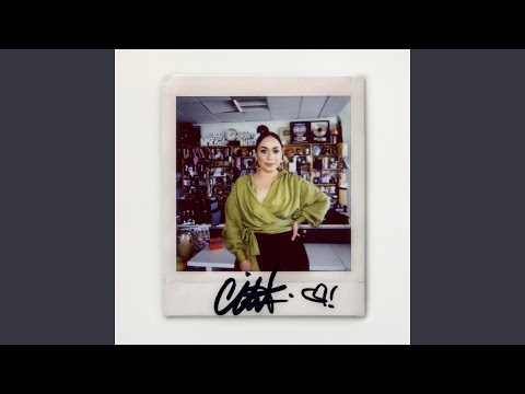 Te Regalo (Live At NPR's Tiny Desk)