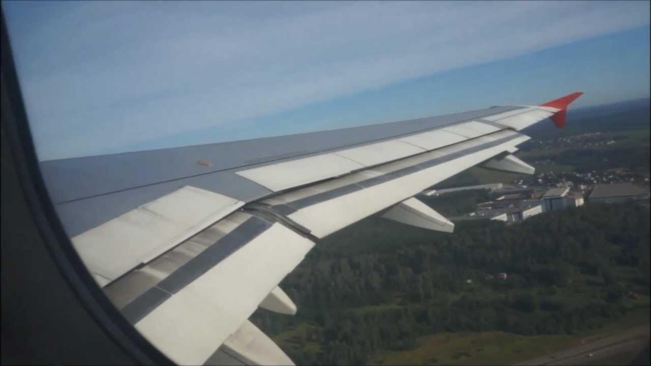 Вид над адлером на самолете. Самолет перелет в сочи. Перелет в сочи. Боинг победа dp 324. Сочи аэропорт вид из самолёта.