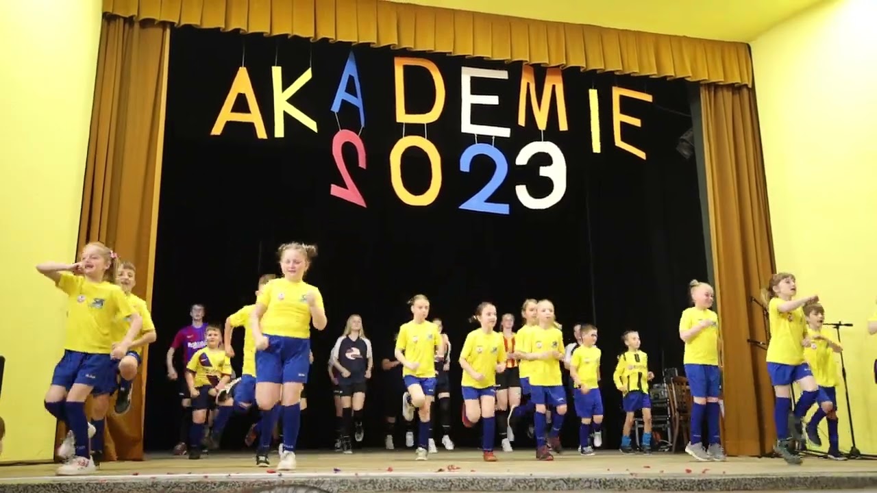 Školní akademie Štěpánov nad Svratkou 2023. Tanečníci 8+2 třída.