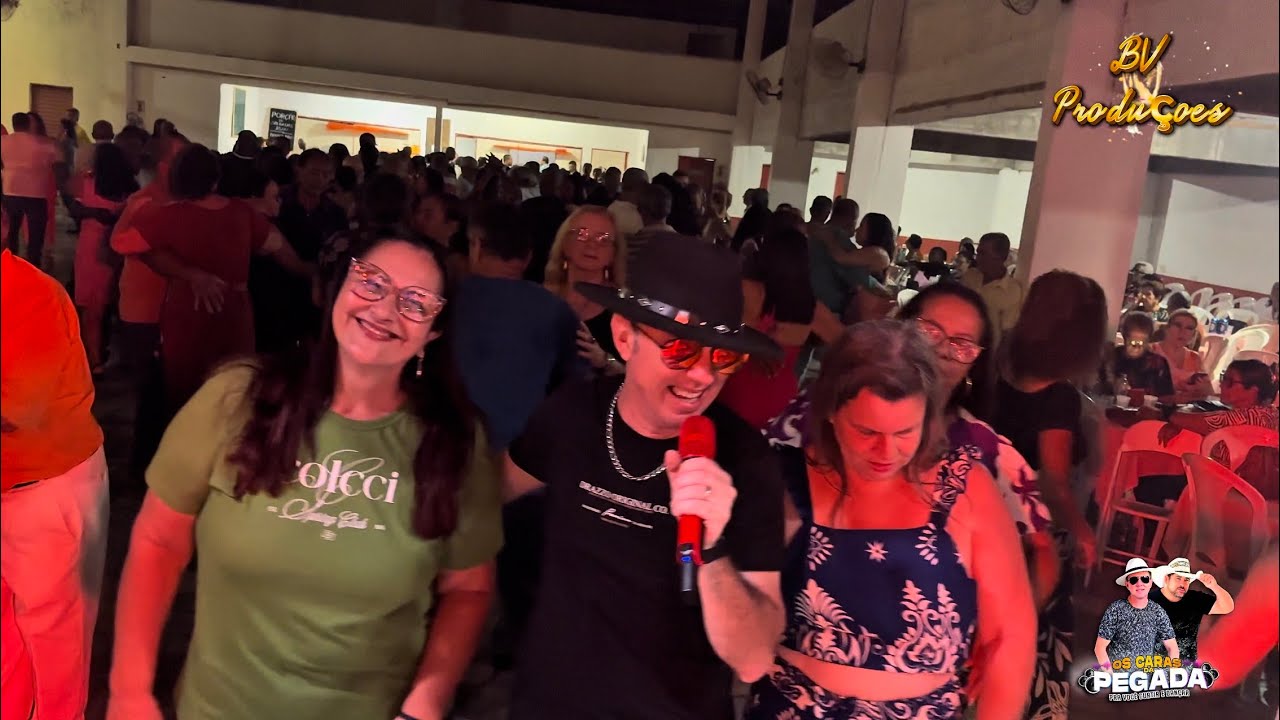 Sera que ate o fim do vidio o salão vai ta cheio, ao son do xote é claro, bora tira o pé do chão💃🕺🎹💃