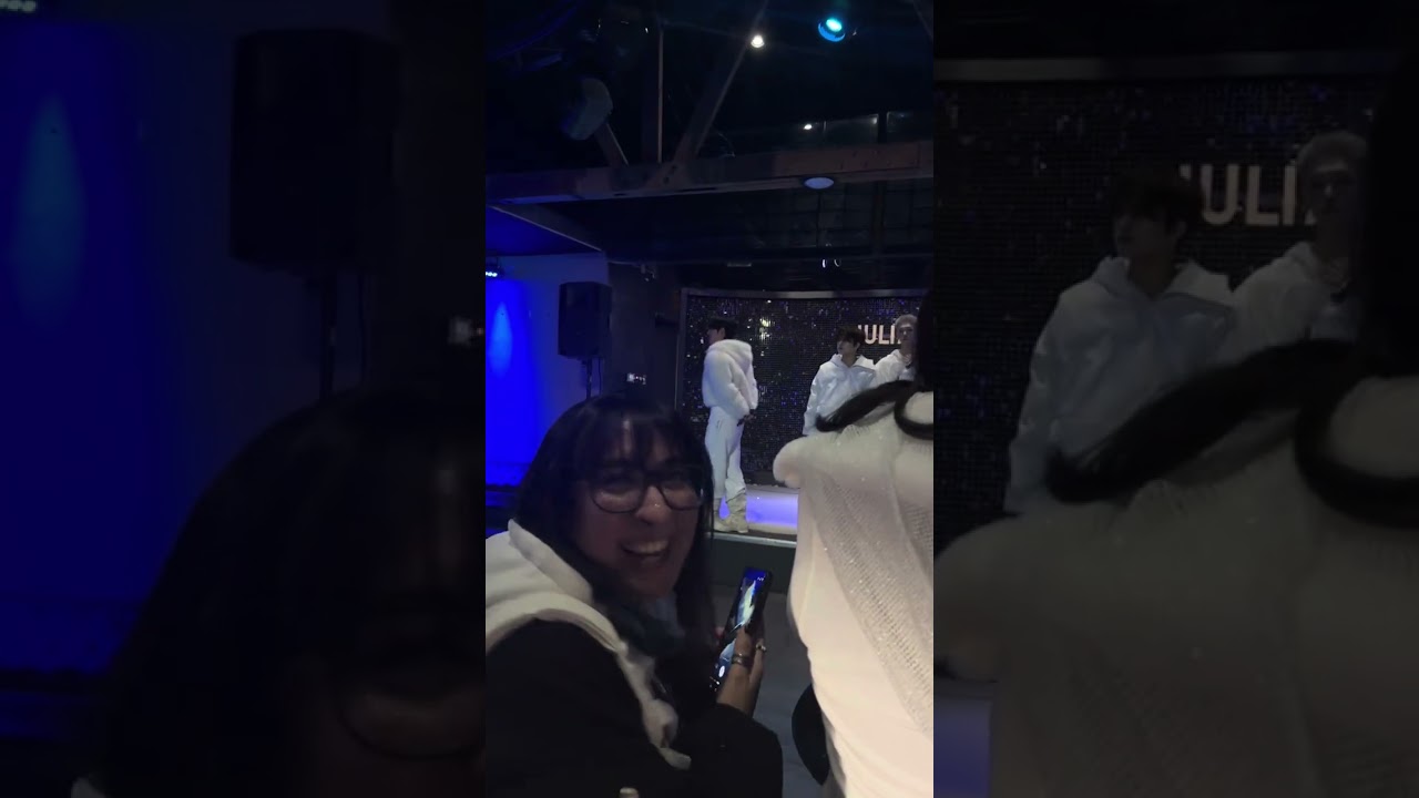 Just B “Snowangel” listening tour in Chicago, 11/22/25 (missing a bit of the footage)