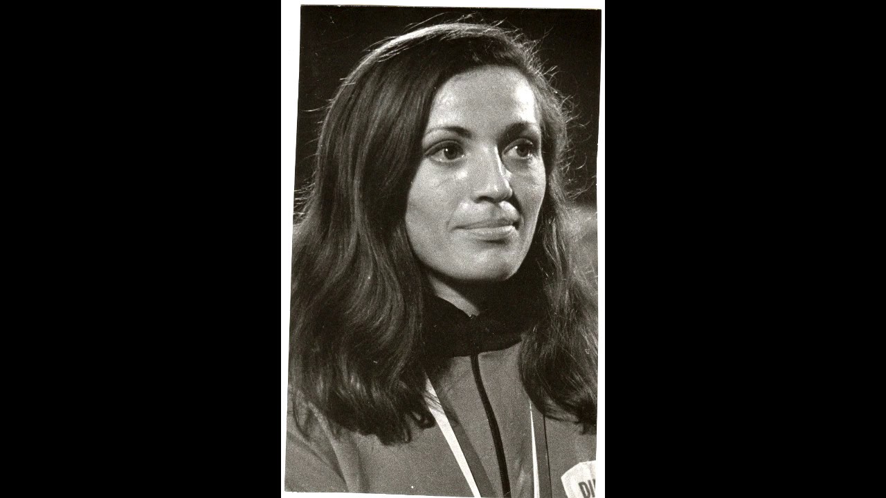 Vera NIKOLIĆ Jedna karijera kroz fotografije - YouTube