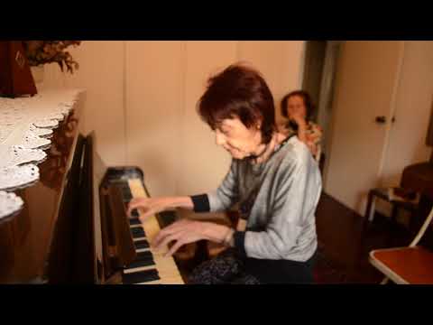 Luisa Elena Paesano-Tema "Javier" Merengue Venezolano al Piano