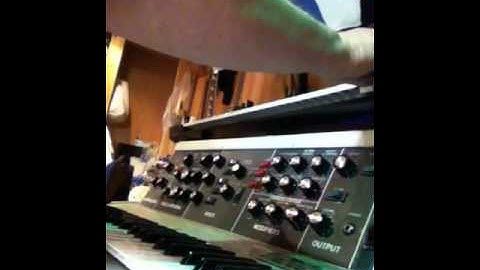 Minimoog clone on MFOS sequencer DIY