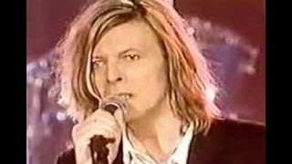 The Man Who Sold The World - David Bowie - Live at the beeb