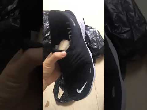 NIKE FREE RUN