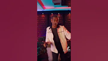 مصاحبش الفرافير 