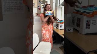 Download Lagu Brown-E prank on my kindergarteners 😂  they did good LOL #kindergartenteacher #sarajames #prank MP3