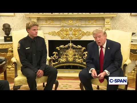 Trump honors 16-year-old "hero" lifeguard