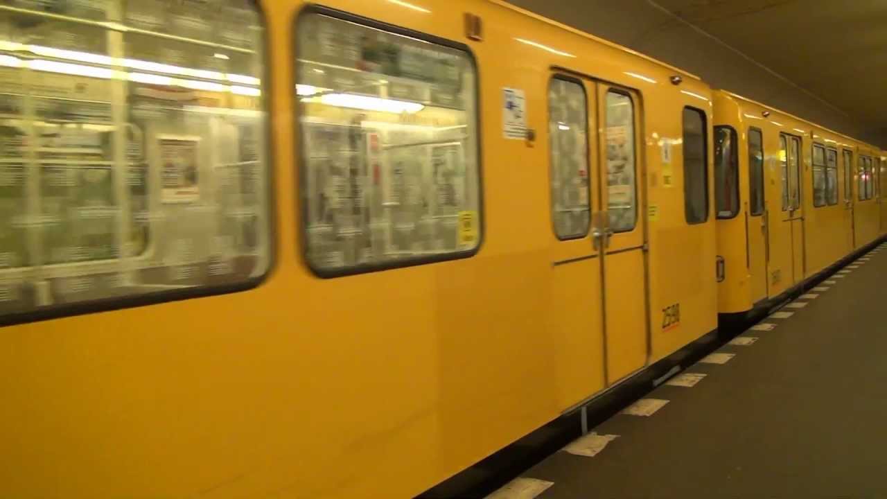 U-Bahn Berlin Züge in Leinestraße U8