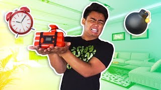 RACE AGAINST THE CHRONO BOMB!