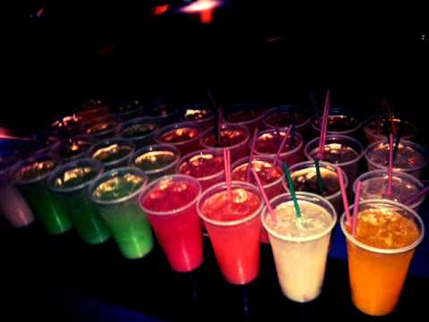 NOCHE TRISTE - SUPER LAMAS