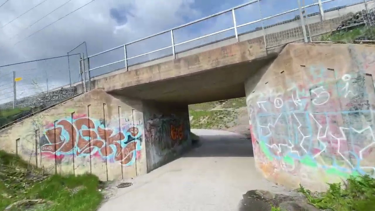 Vienolasta Aunelan ja Jyrkkälän kautta Härkämäen palloiluhallille / Turku, Finland (4K)