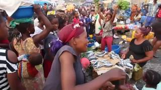 Video-Miniaturansicht von „Pasteur Moise Mbiye - Kumama“