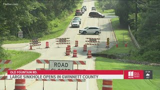 Large sinkhole opens in Gwinnett County