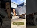 巨大な花崗岩ブロックを数秒でスムーズに荷降ろしする方法:輸送用コンテナから巨大な石ブロックを荷降ろしする方法 精密物流加工用原石の花崗岩