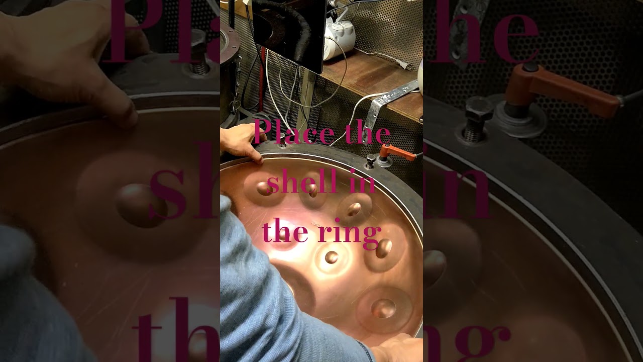 シェルをリングにセットPlace the shell in the ring