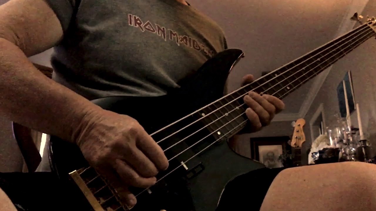 Blake Shelton—Boys Around Here—Bass Cover