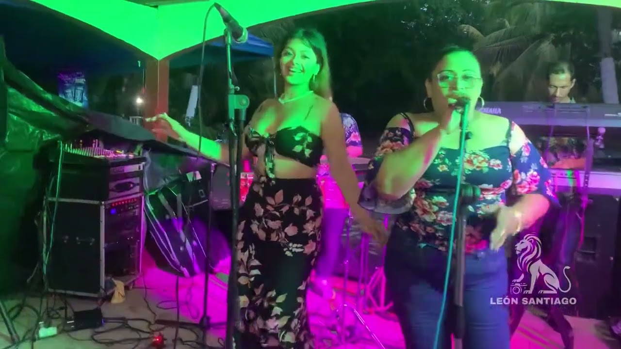 Oye Cómo Va - Margarita Y Su Cumbia Show.